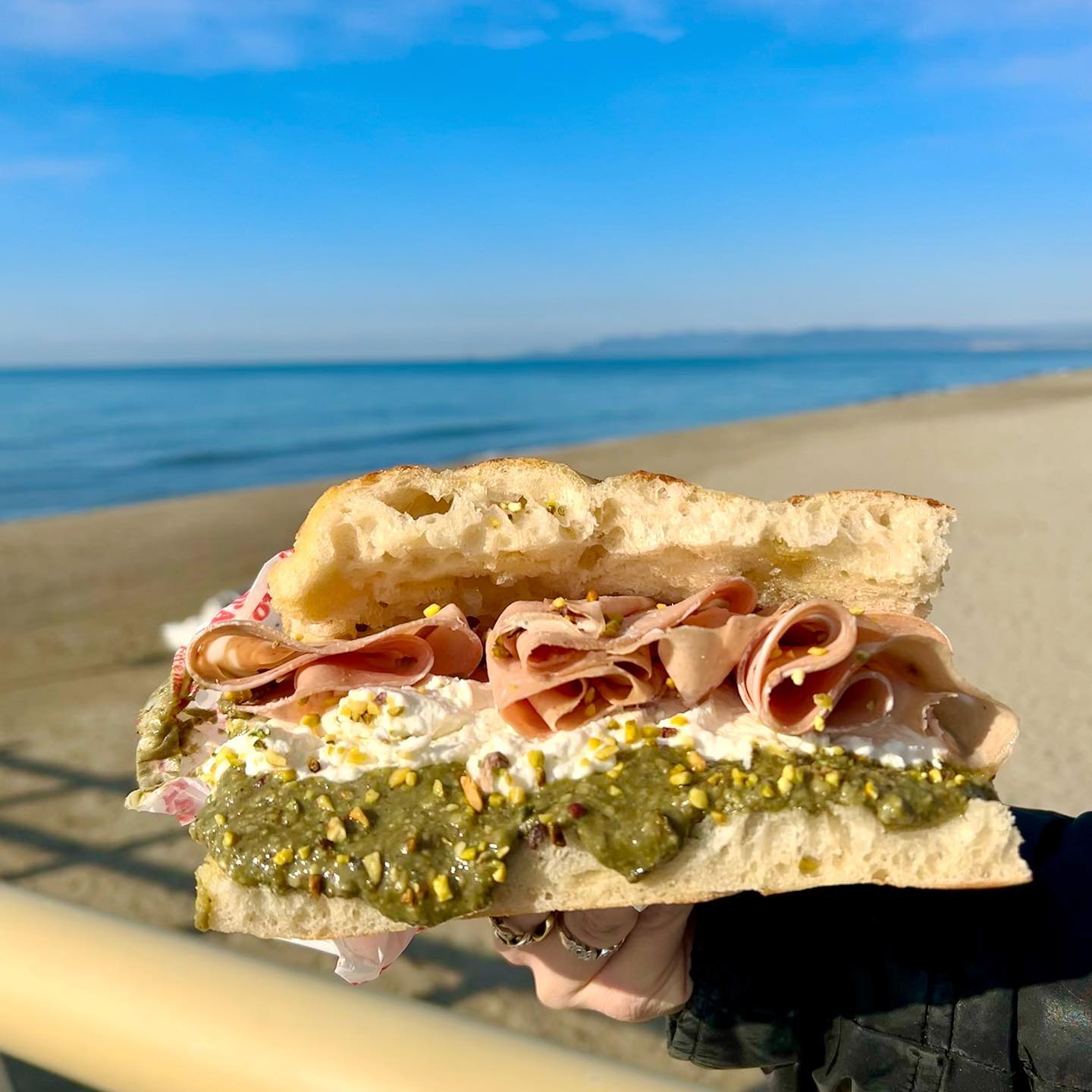 All’Antico Vinaio sandwich by the ocean